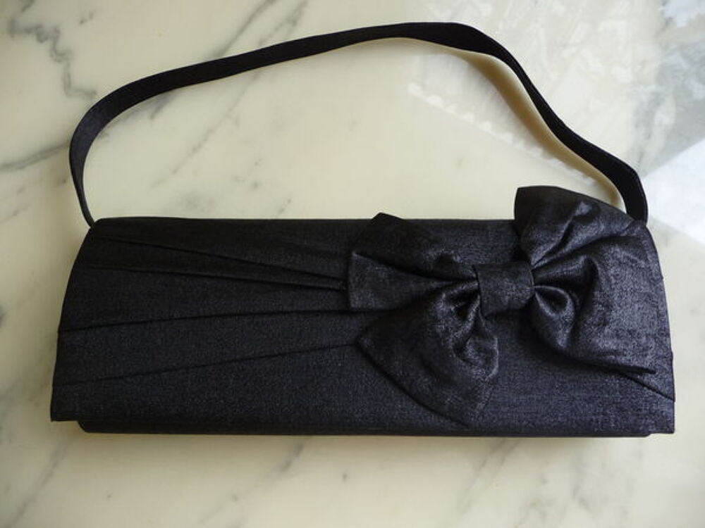 pochette de c&eacute;r&eacute;monie Maroquinerie