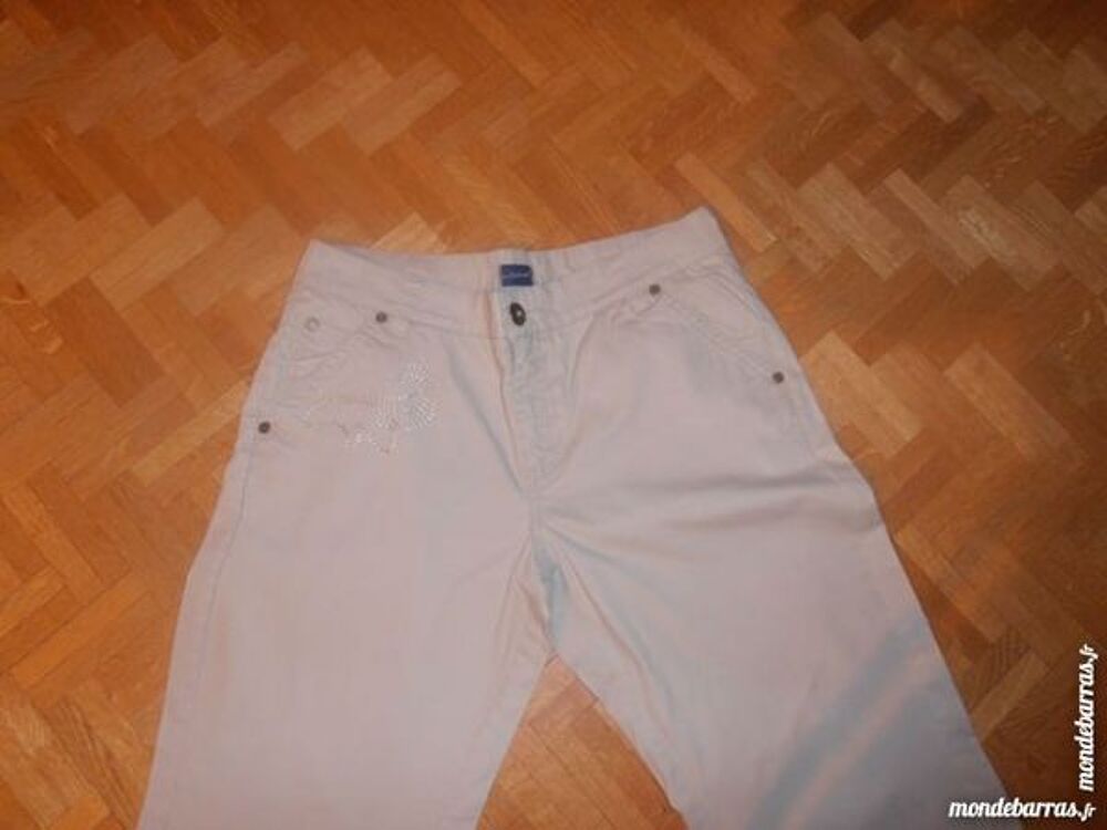Pantacourt beige brod&eacute; Vêtements