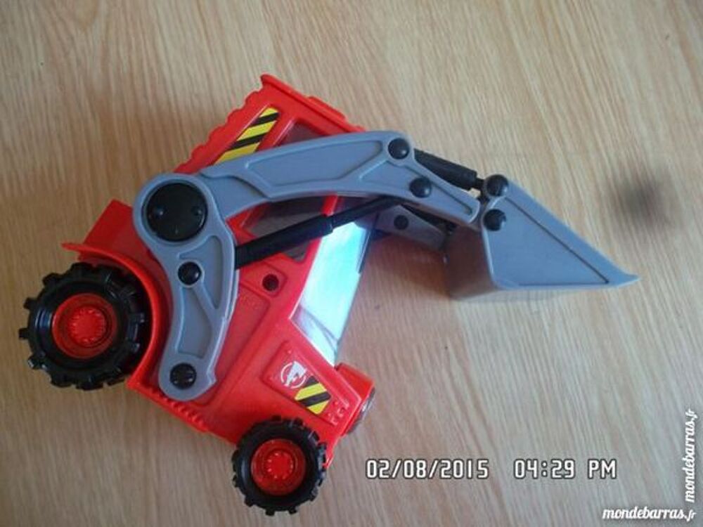 tracteur rouge et gris Jeux / jouets