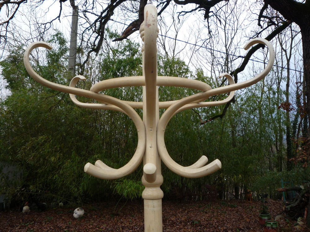 Porte manteau bois Thonet pivotant Meubles