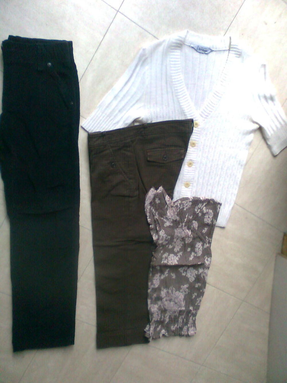 3 pantalons, 2 pantacourts, 2 gilets, 1 chemisier - 36 -zoe Vêtements