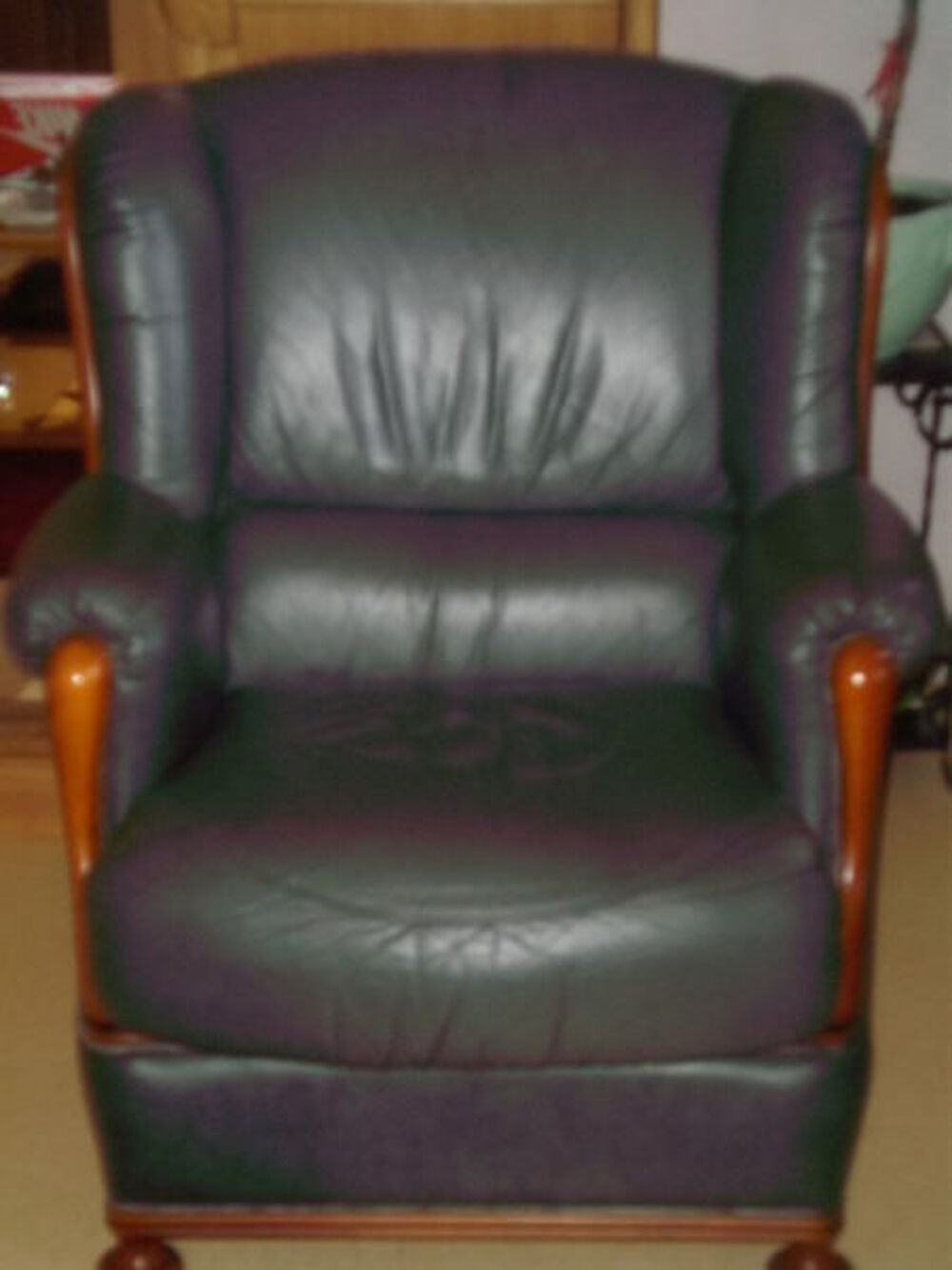 FAUTEUIL EN CUIR Meubles