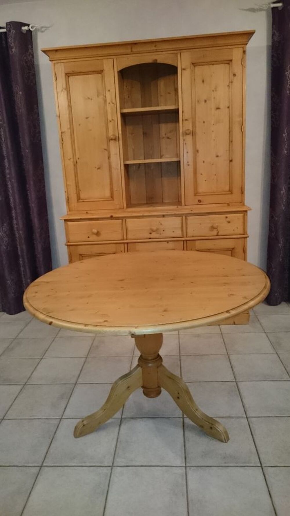 table ronde tripode Meubles