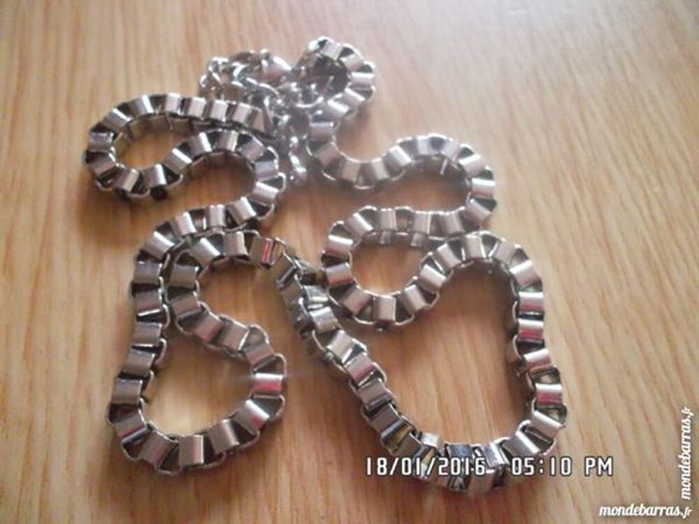 collier mailles carr&eacute;es couleur argent*3e*kiki6023 Bijoux et montres