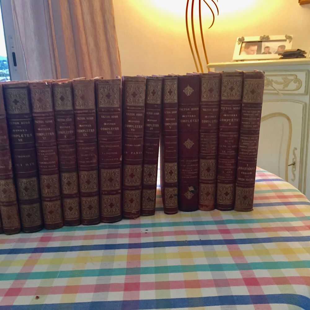 ?HUGO Victor.??Nouvelle &eacute;dition illustr&eacute;e.? Livres et BD