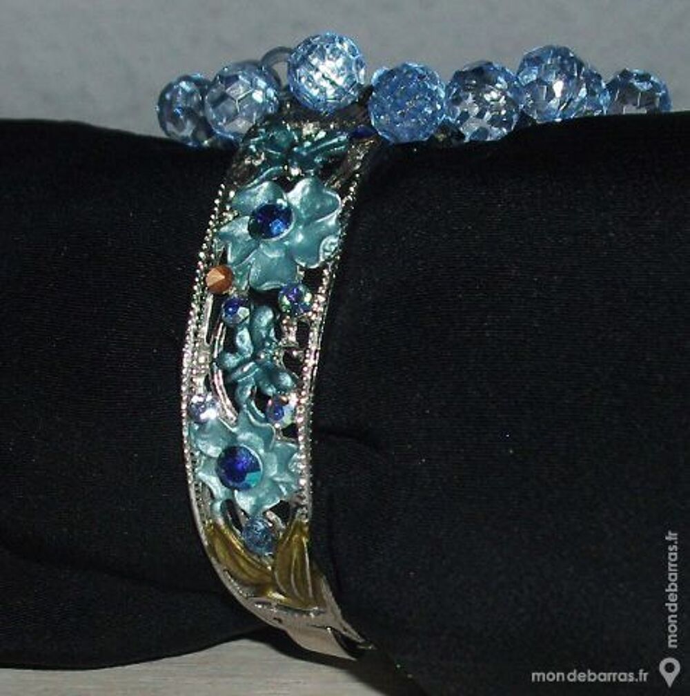 Montre femme tr&egrave;s originale Bijoux et montres