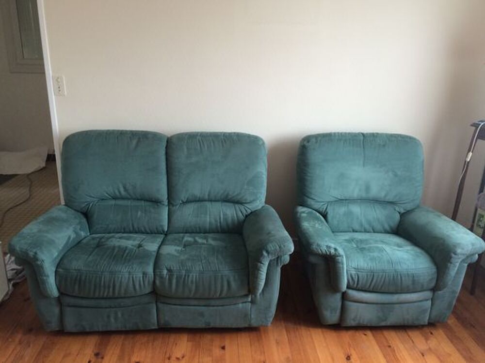 canap&eacute; 2 places + fauteuil Meubles