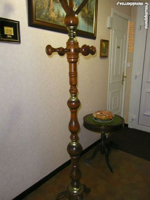 Porte manteaux 30 Longuenesse (62)