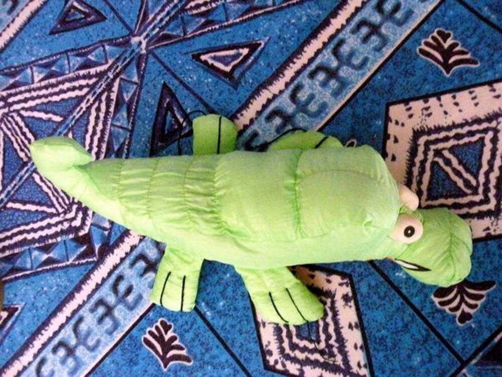 peluche crocodile en toile parachute Jeux / jouets