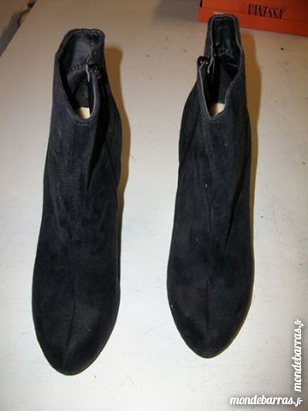 Bottines Noir daim pt 40 &agrave; talons 11 cm Chaussures