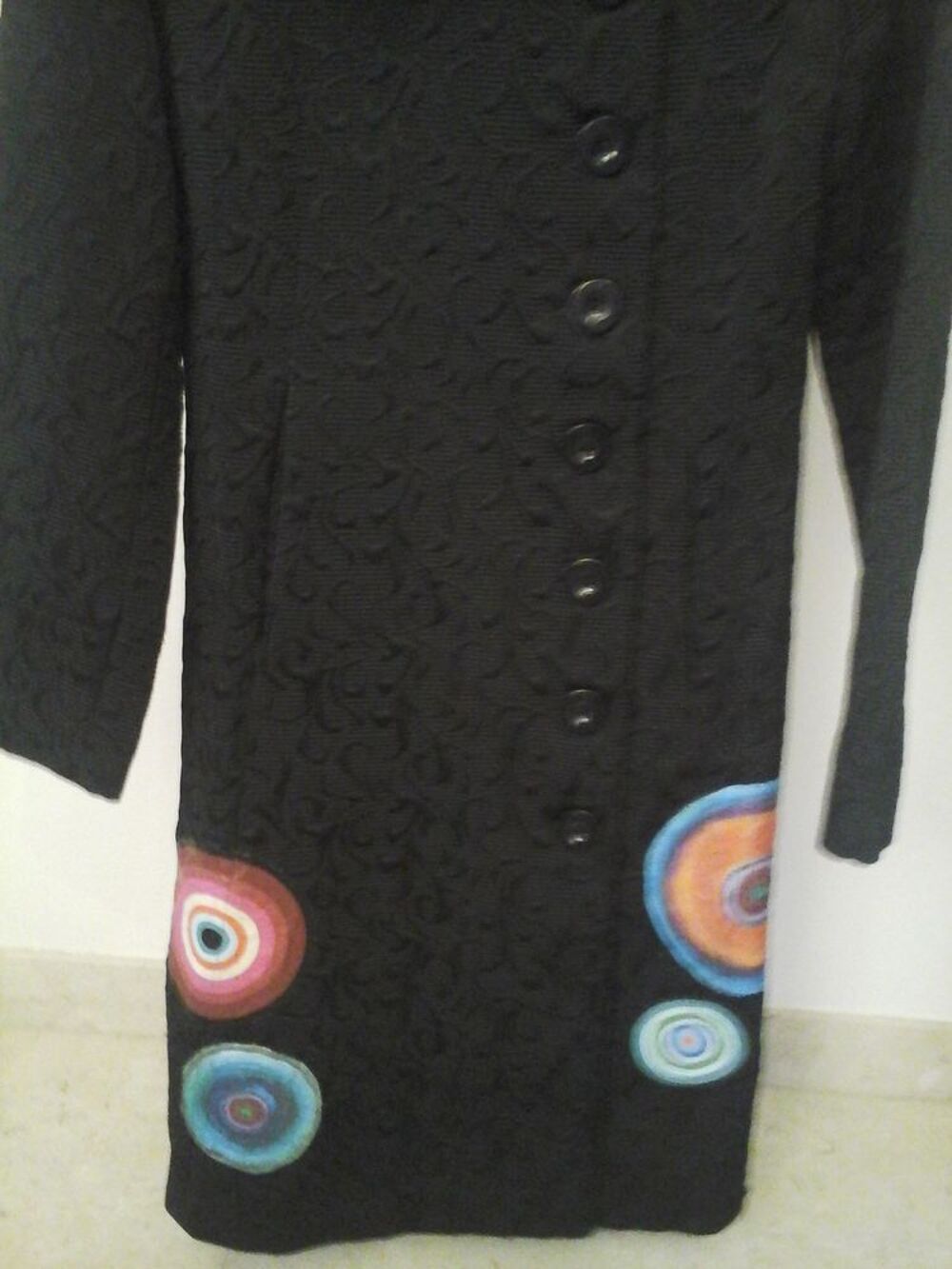 Manteau DESIGUAL noir avec rond color&eacute;s Vêtements