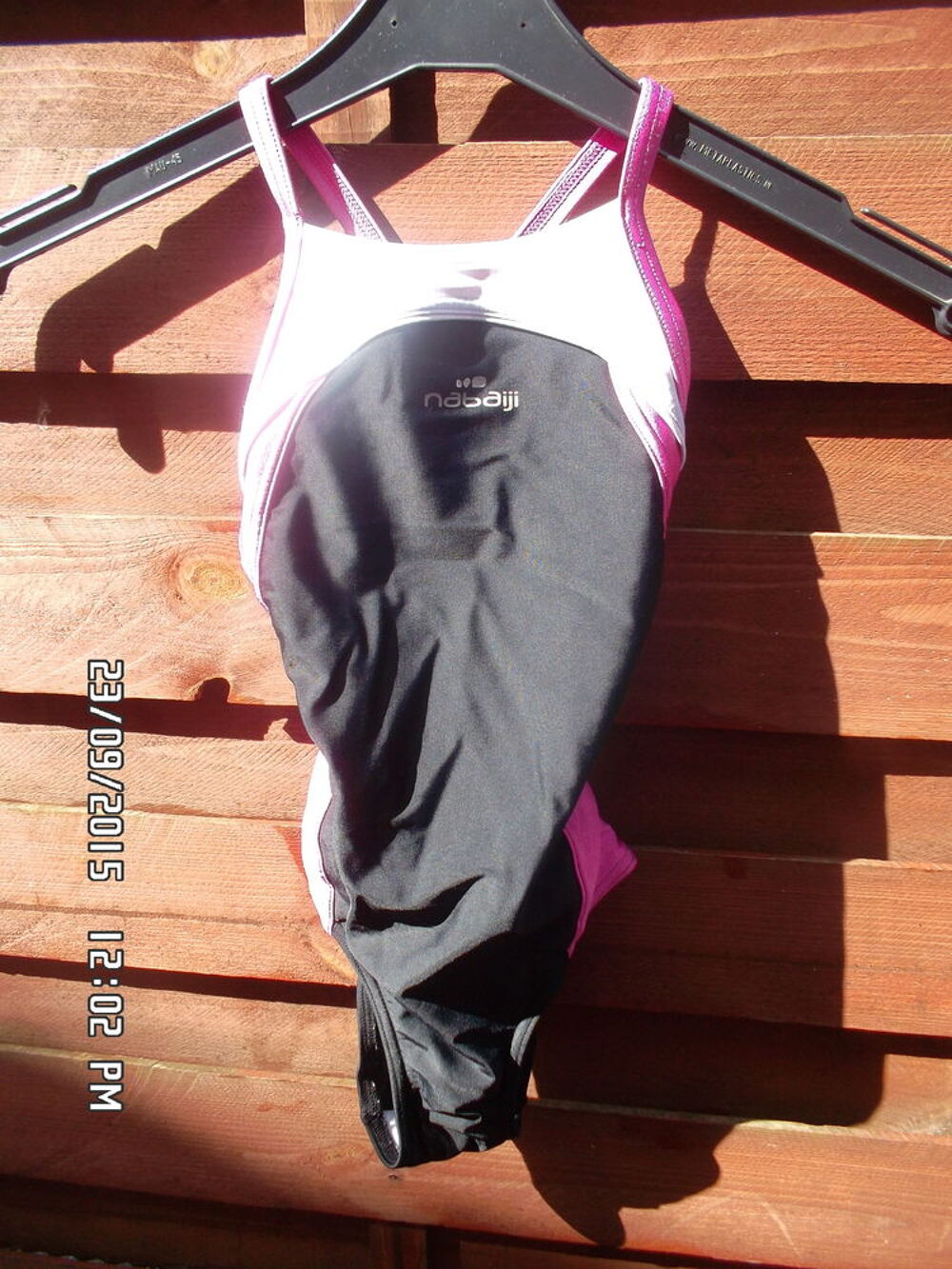 MAILLOT DE BAIN ROSE ET NOIR DECATHLON*JUSTE 2E*KIKI60230 Vêtements enfants