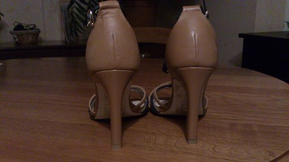 Escarpins Laura Cl&eacute;ment Taille 36 Chaussures