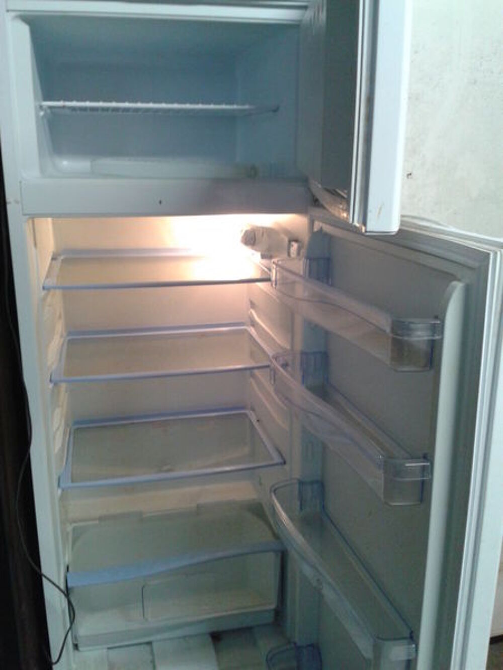 GAZINI&Egrave;RE REFRIGERATEUR Electroménager
