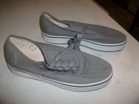 Basket Gris Club Med pointure 38-neuves- à 5 € 5 Bouxwiller (67)