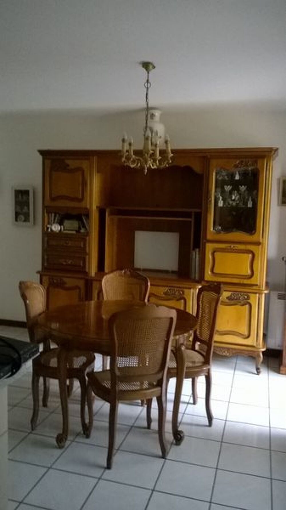 SALLE A MANGER Meubles