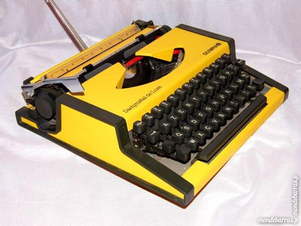 machine &agrave; ecrire olympia jaune pop art vintage 70 Décoration