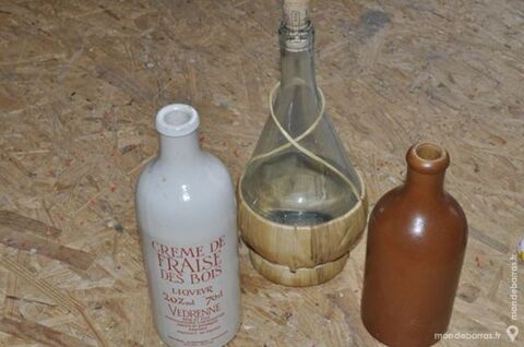 Trois bouteilles  liqueur 5 Perreuil (71)