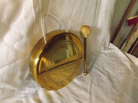 PETIT GONG EN CUIVRE 38 Bourg-en-Bresse (01)