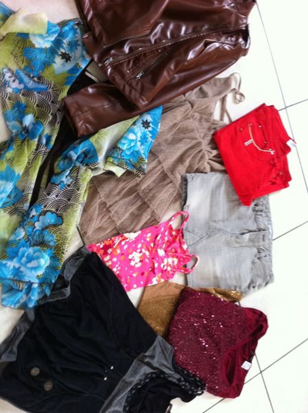 V&ecirc;tements femmes T34 36 38 Vêtements
