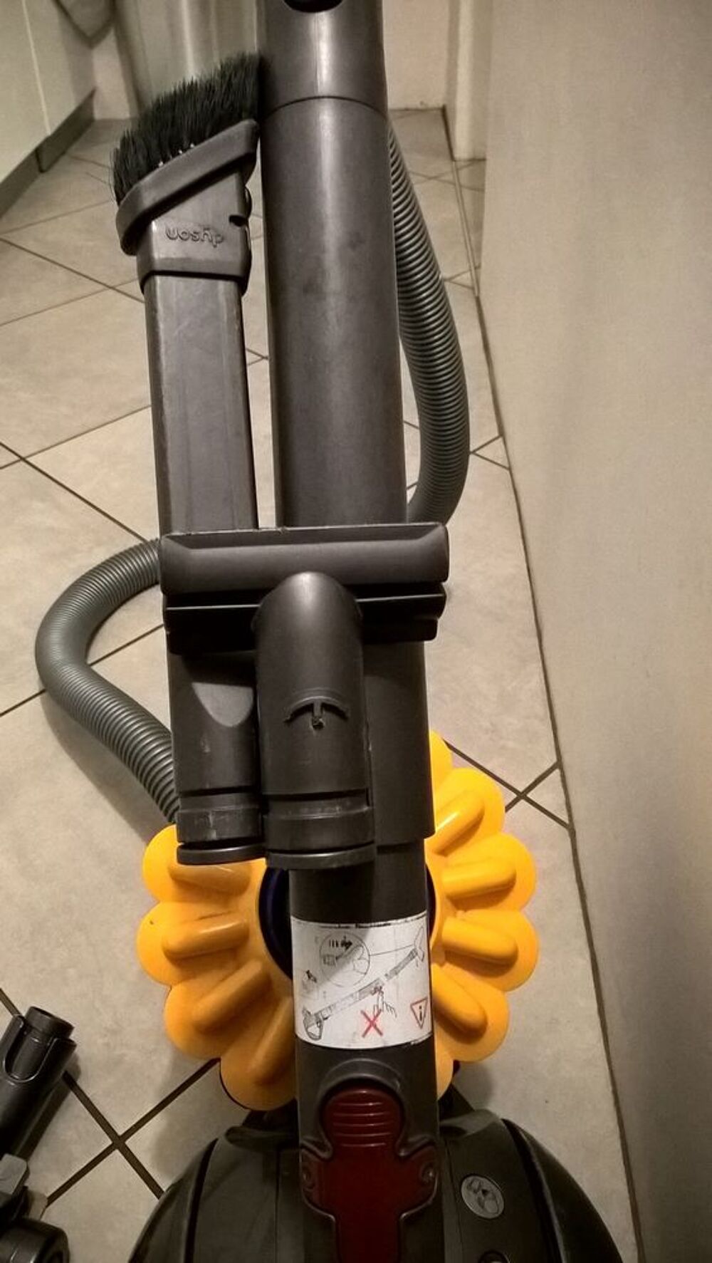 Aspirateur Dyson ball dc37 origin Electroménager
