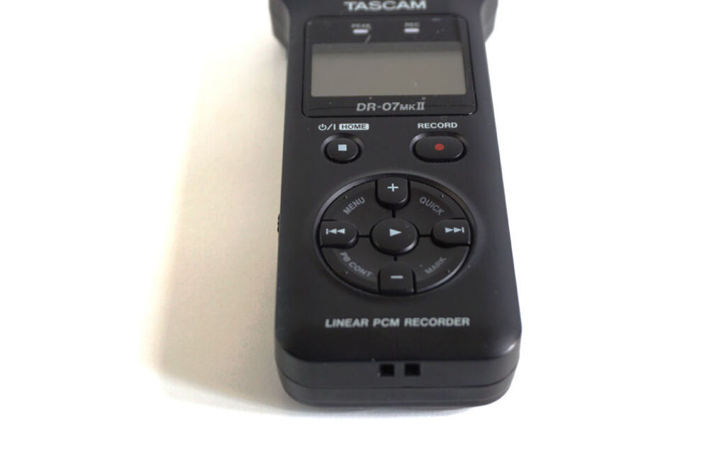 Enregistreur num&eacute;rique Tascam DR 07 Mk II + sd 2go Audio et hifi