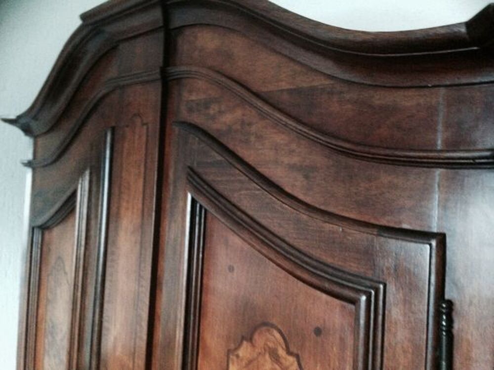 Armoire hollandaise marquet&eacute;e Meubles