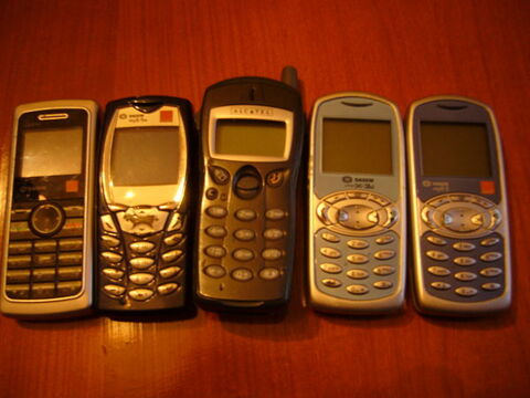 5 teleph/mobile pour collectionneurs 25 Paris 18 (75)