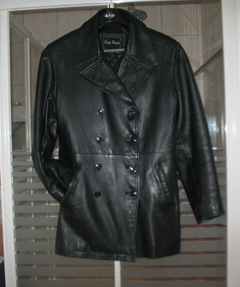 veste en cuir noire trs bon tat T42 de marque 20 Blaringhem (59)