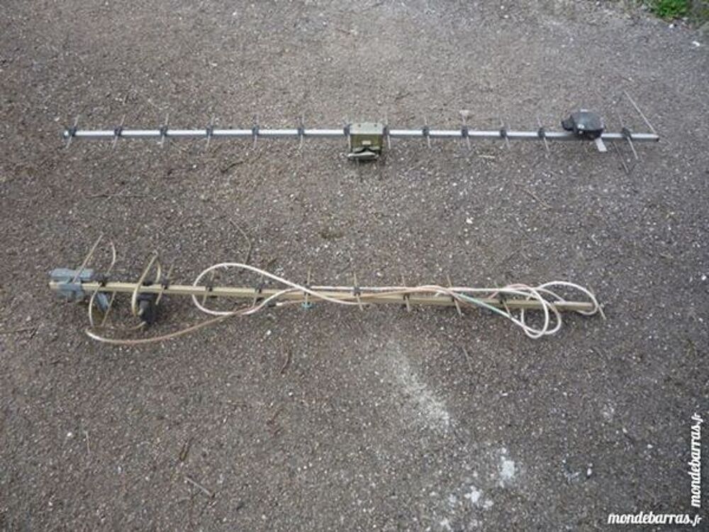 Antenne t&eacute;l&eacute;/t&eacute;l&eacute;viseur/toit Photos/Video/TV