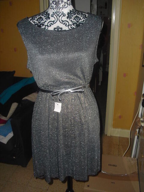 robe a bascule argent�e NEUVE encore �tiquette TAille 3 12 Lyon 5 (69)
