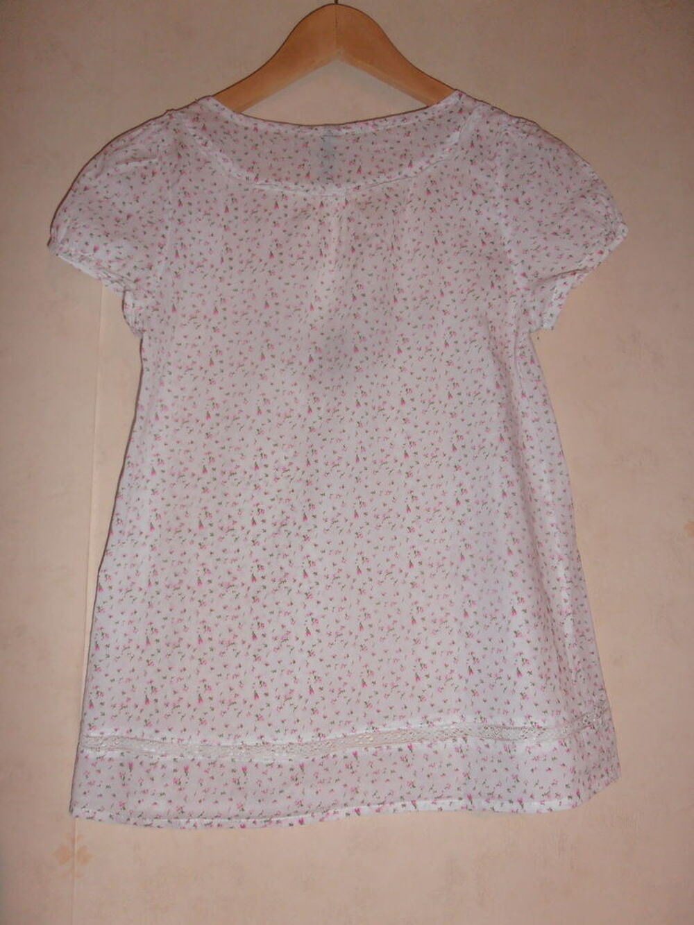 Tunique fleurie (80) Vêtements