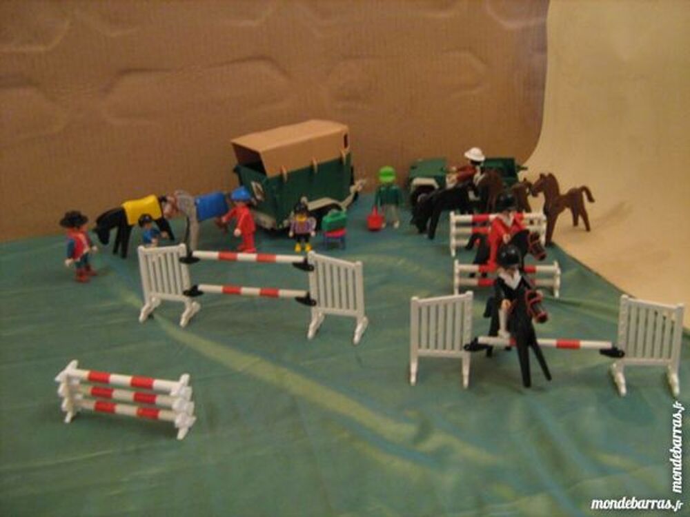 PARCOURS DE SAUT PLAYMOBIL CHEVAUX VAN PERSONNAGES Jeux / jouets