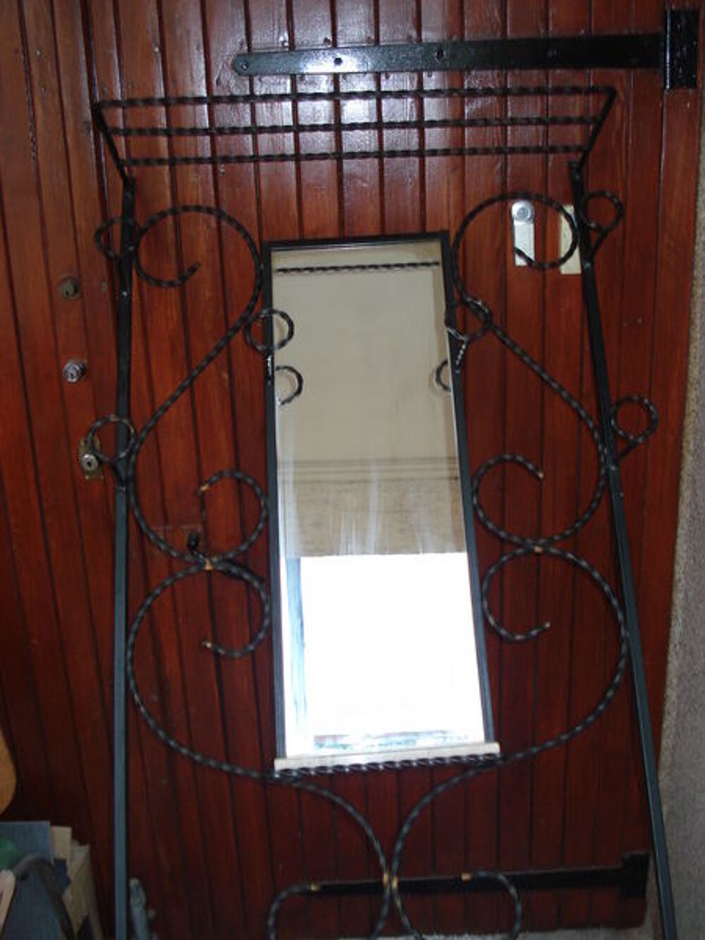 Porte manteau mural art d&eacute;co en fer forg&eacute; Décoration