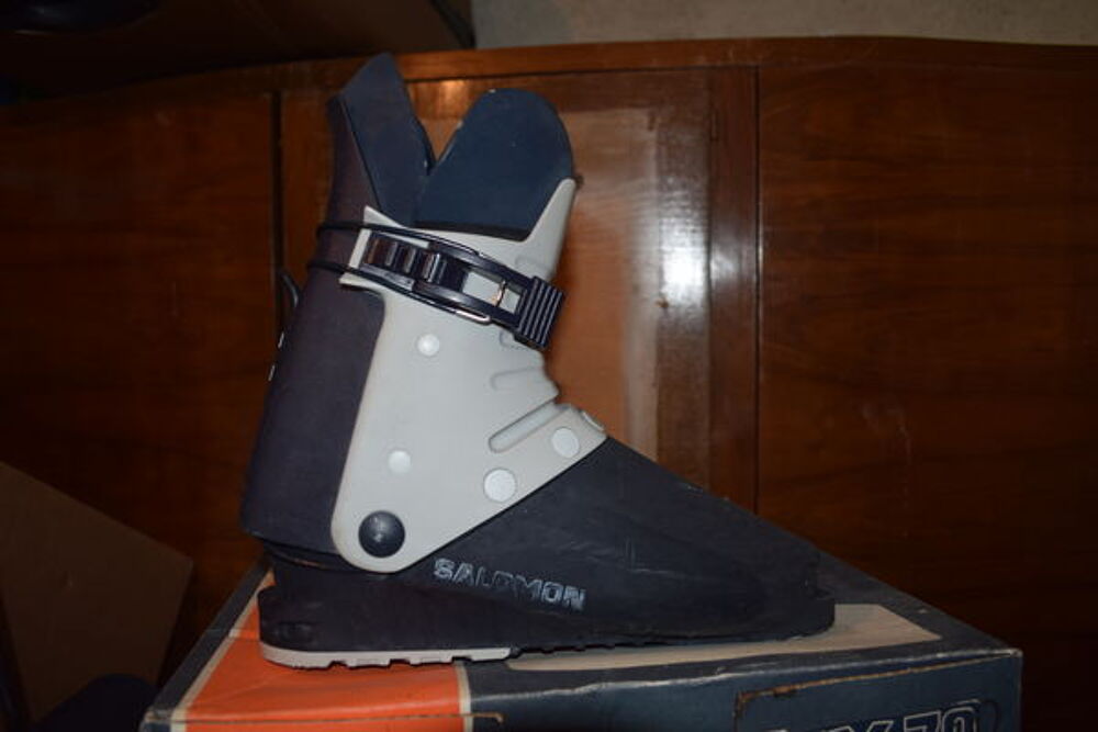 chaussures de ski 42/43 Sports