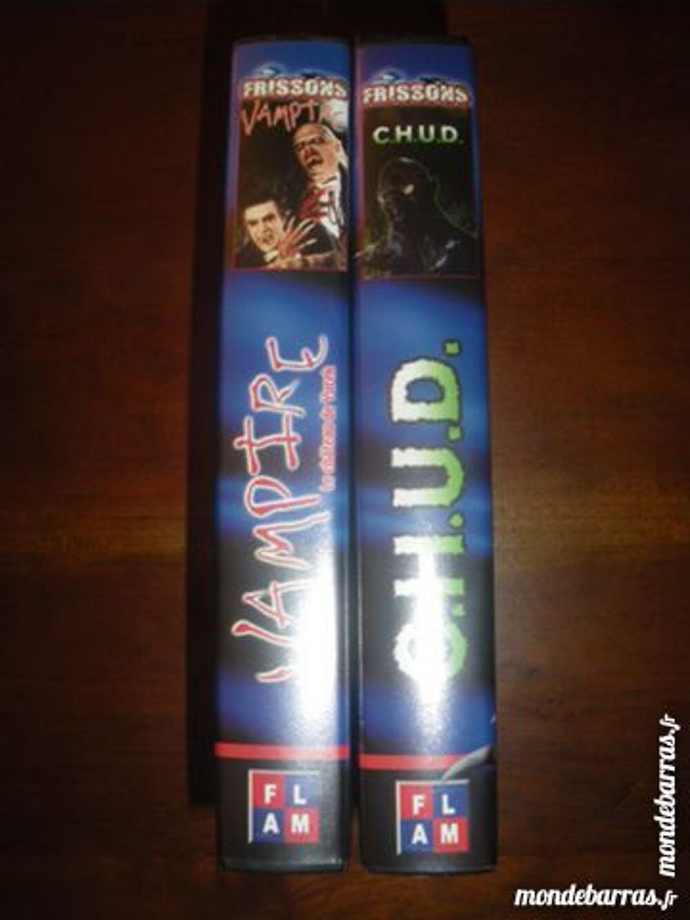 Lot de 2 cassettes &laquo;Frissons&raquo; DVD et blu-ray