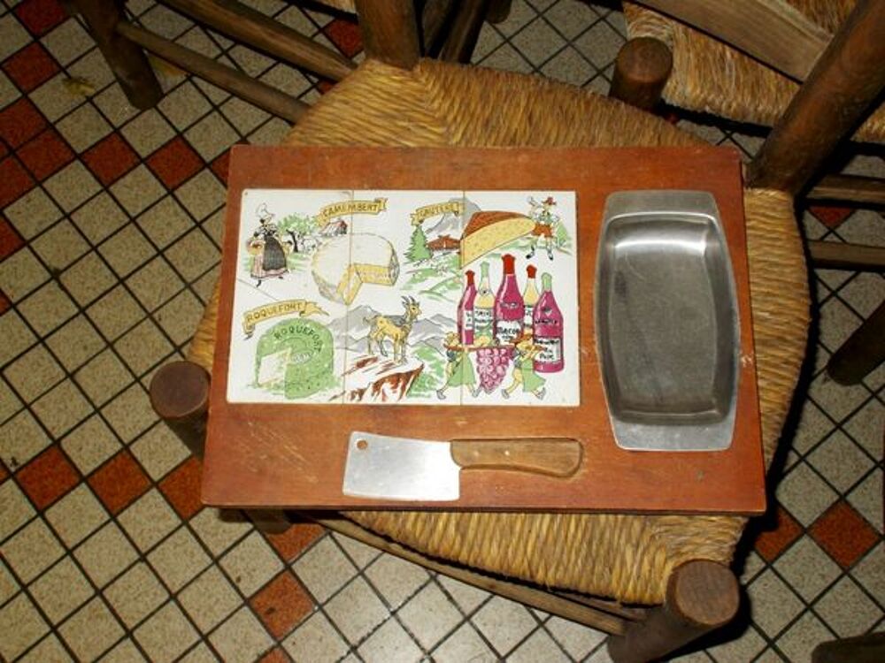Plateau &agrave; fromage en bois et inox avec couteau et r&eacute;cipient Cuisine