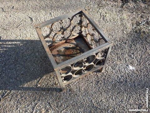 Jardinière fer forgé pour vase 45 Castres (81)