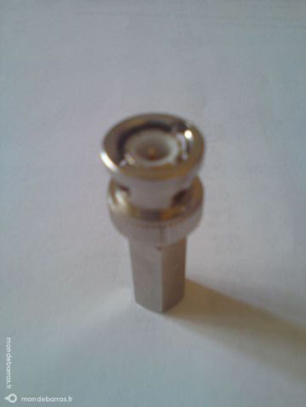 BNC COAXIAL A SERTIR ET A SOUDER Audio et hifi