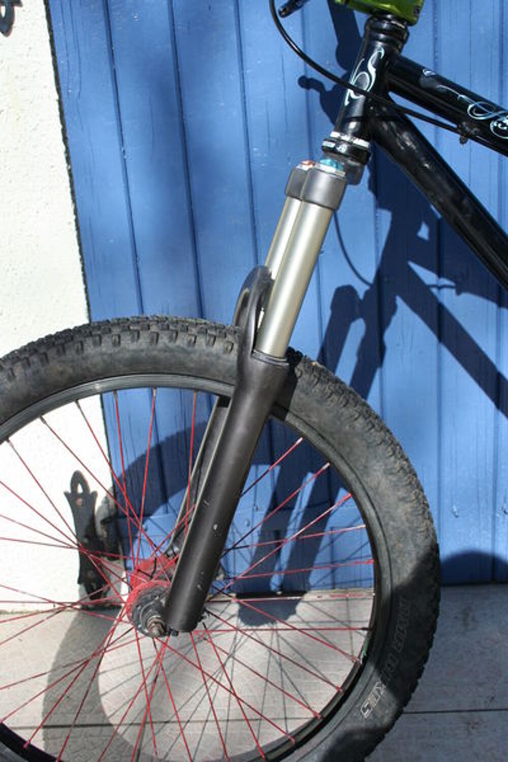 Dirt en bon etat a un prix competitif Vélos