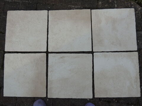 27,75m2 de carrelage grs crame maill 500 Saint-Quentin-en-Tourmont (80)