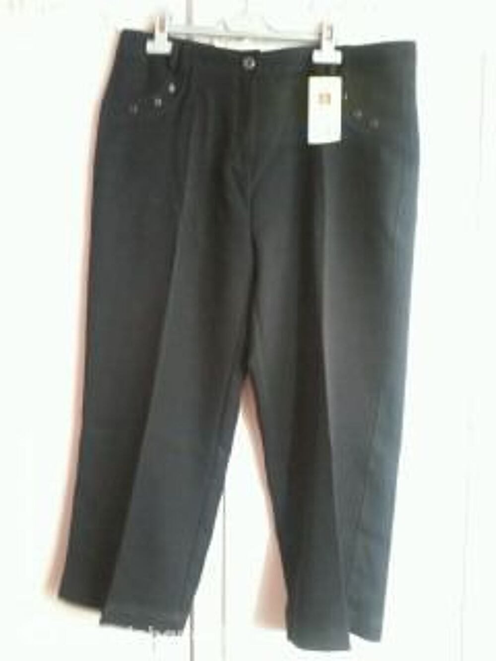 PANTALON NOIR NEUF T46 Vêtements
