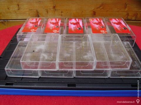 Lot de 15 BOITES en plastique 5 Dammarie-les-Lys (77)