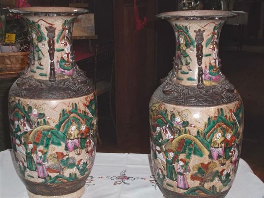 Paire de vases en porcelaine chinoise de Nankin Décoration