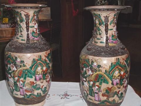 Paire de vases en porcelaine chinoise de Nankin 1000 pinal (88)