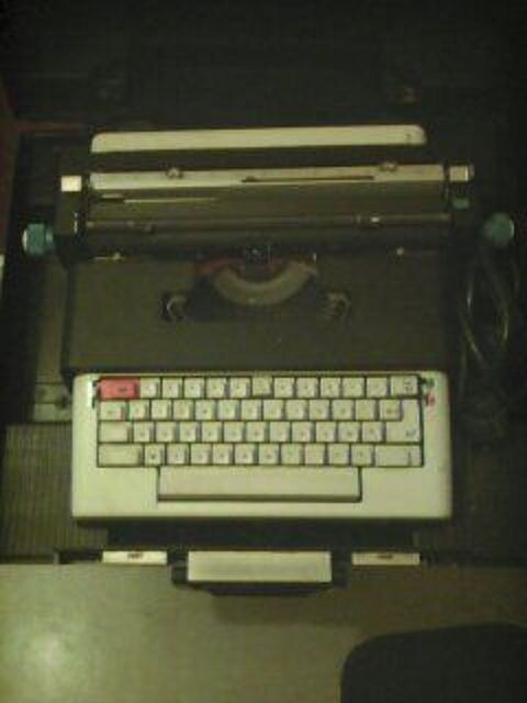 Machine  crire 70 Le Petit-Quevilly (76)