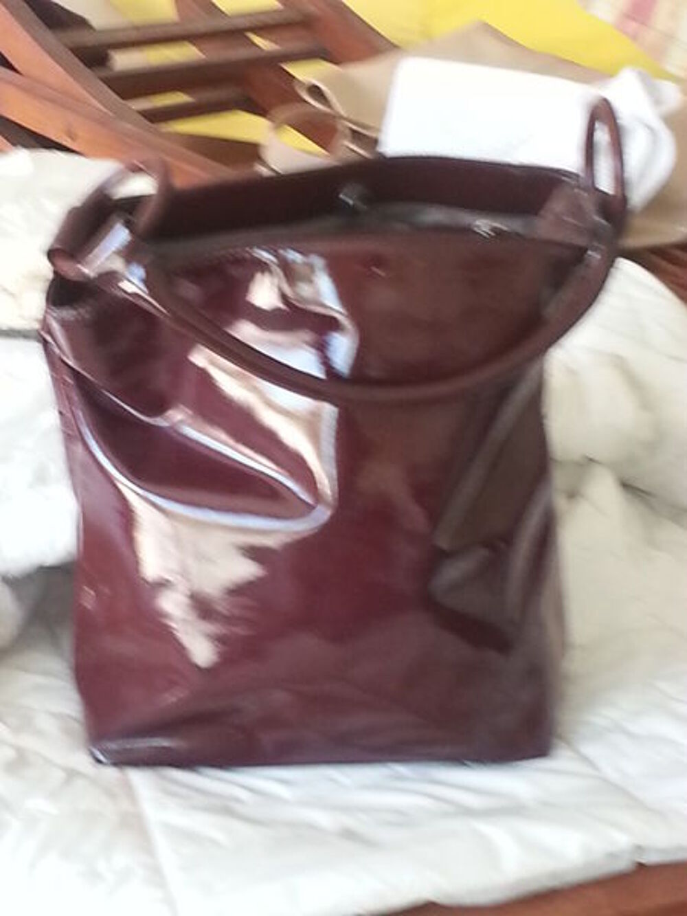 2 Sacs &eacute;tat neuf sequoia et une bague argent homme Maroquinerie