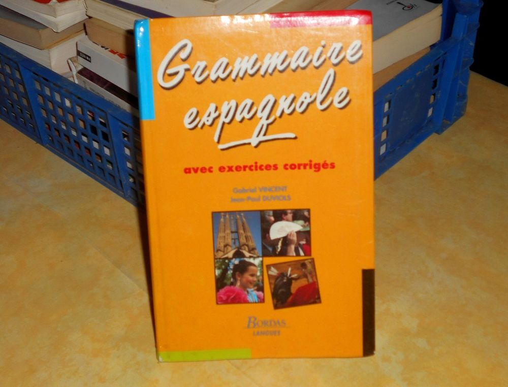 Grammaire espagnole avec exercices corrig&eacute;s Livres et BD