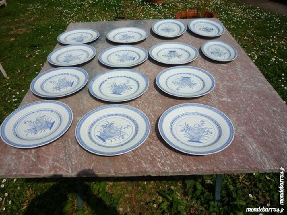 11 assiettes et 3 plats porcelaine chinoise Cuisine