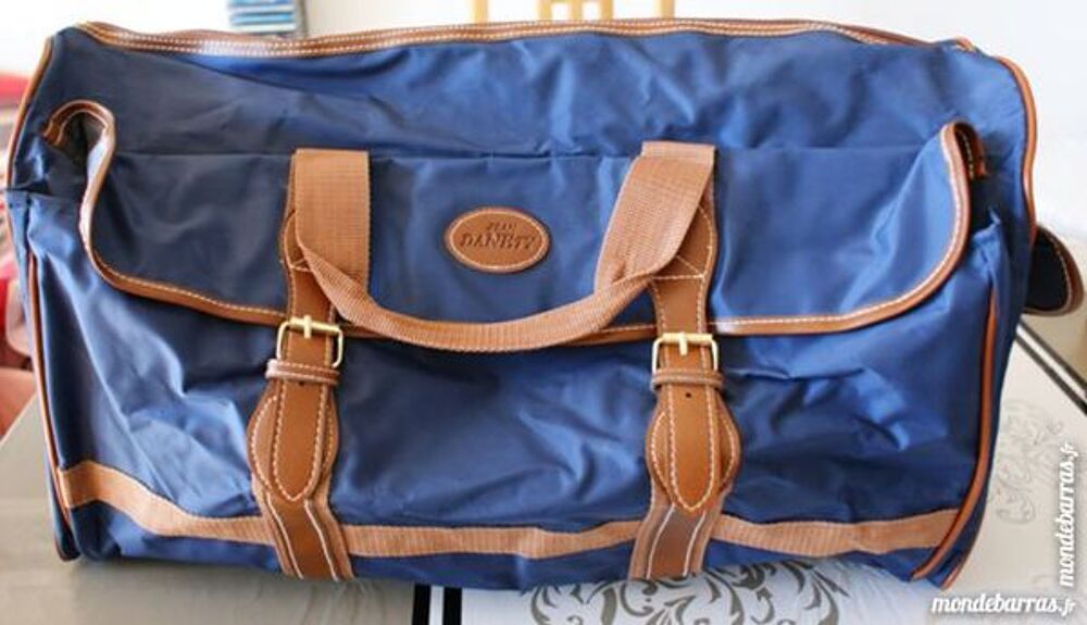 Grand sac de voyage multipoche Maroquinerie
